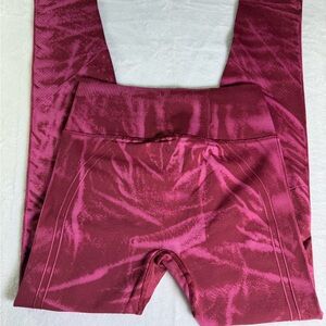 lululemon athletica Pink Tie-Dye The Flow Crop IIActive Leggings XS